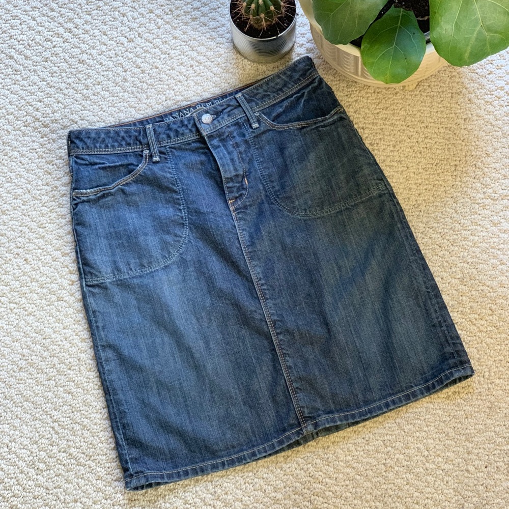 Banana Republic denim skirt